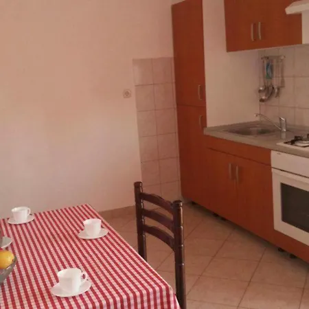 Stela View * Nečujam