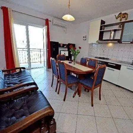 Stela View * Nečujam